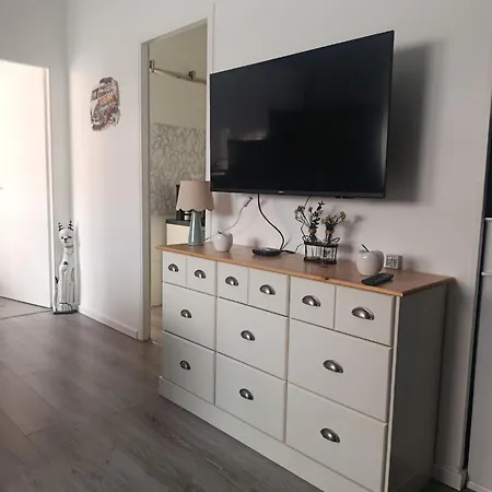 Des Tayo Apartment *